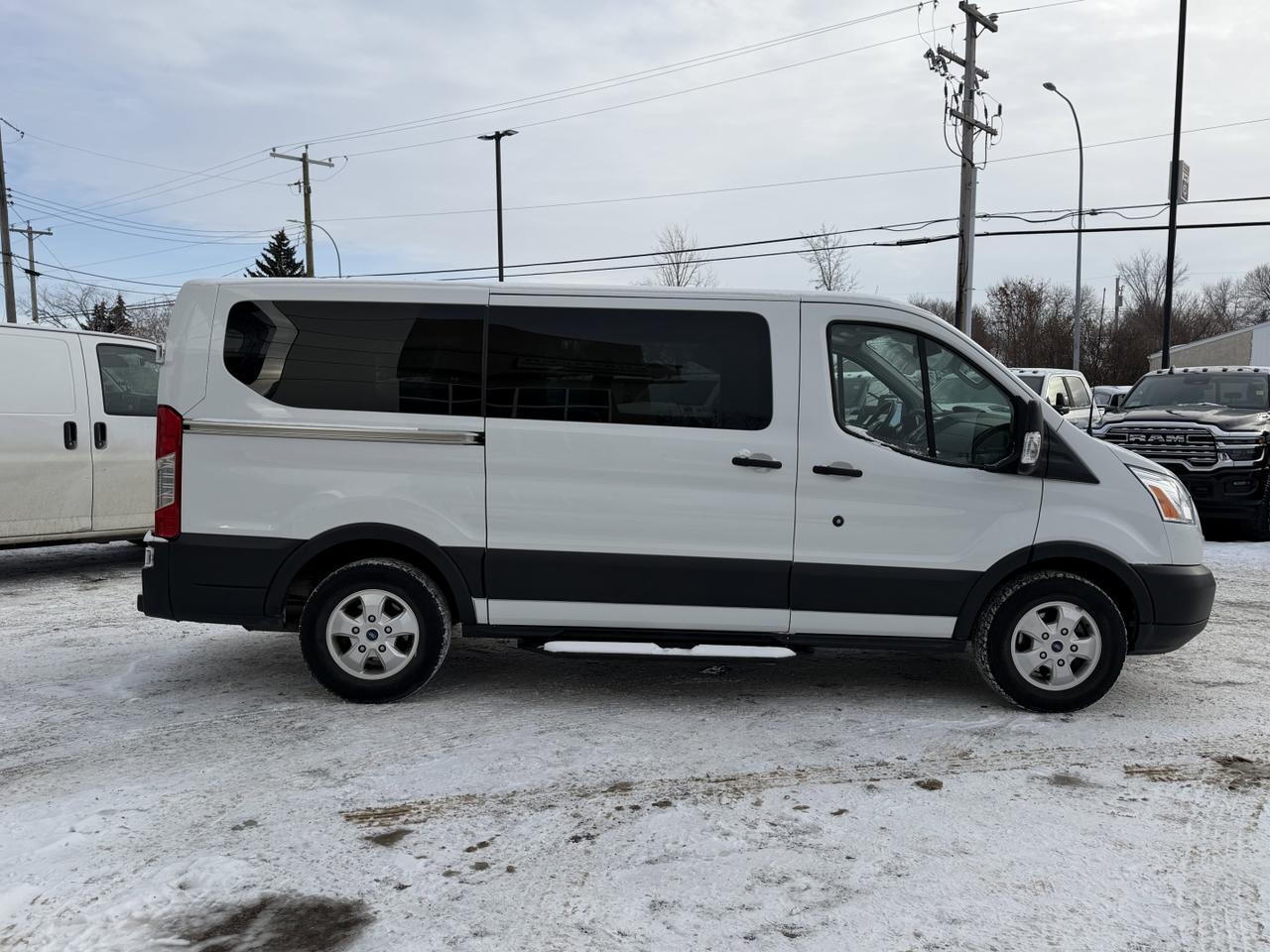 2019 Ford Transit Passenger Wagon T-150 XL RWD | 8 Seater | 3RD Row Seating | Backup Camera | Tow Package | Sliding Door Redwater AB