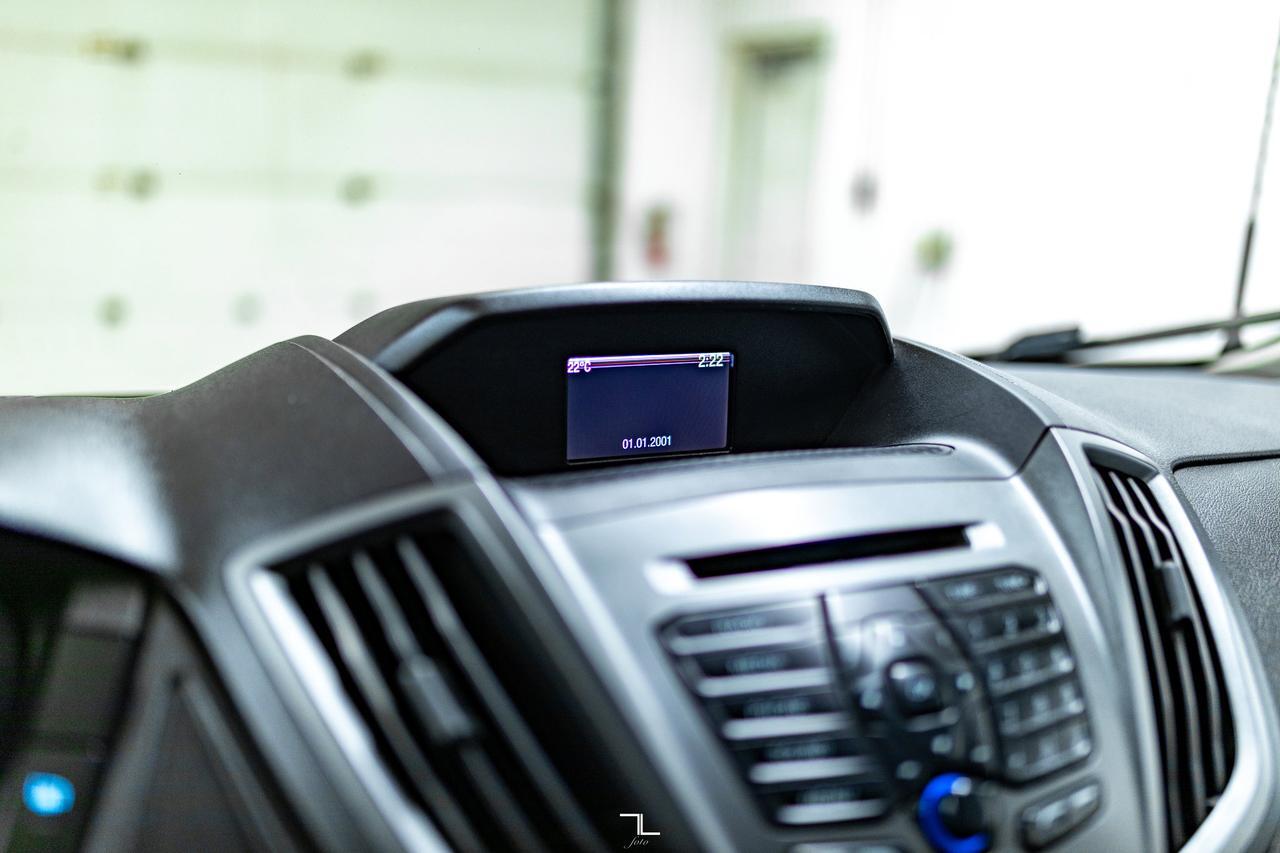 2019 Ford Transit T-150 4x4 Low Roof Passenger Van BCam Red Deer AB