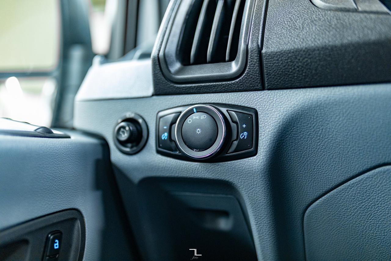 2019 Ford Transit T-150 4x4 Low Roof Passenger Van BCam Red Deer AB