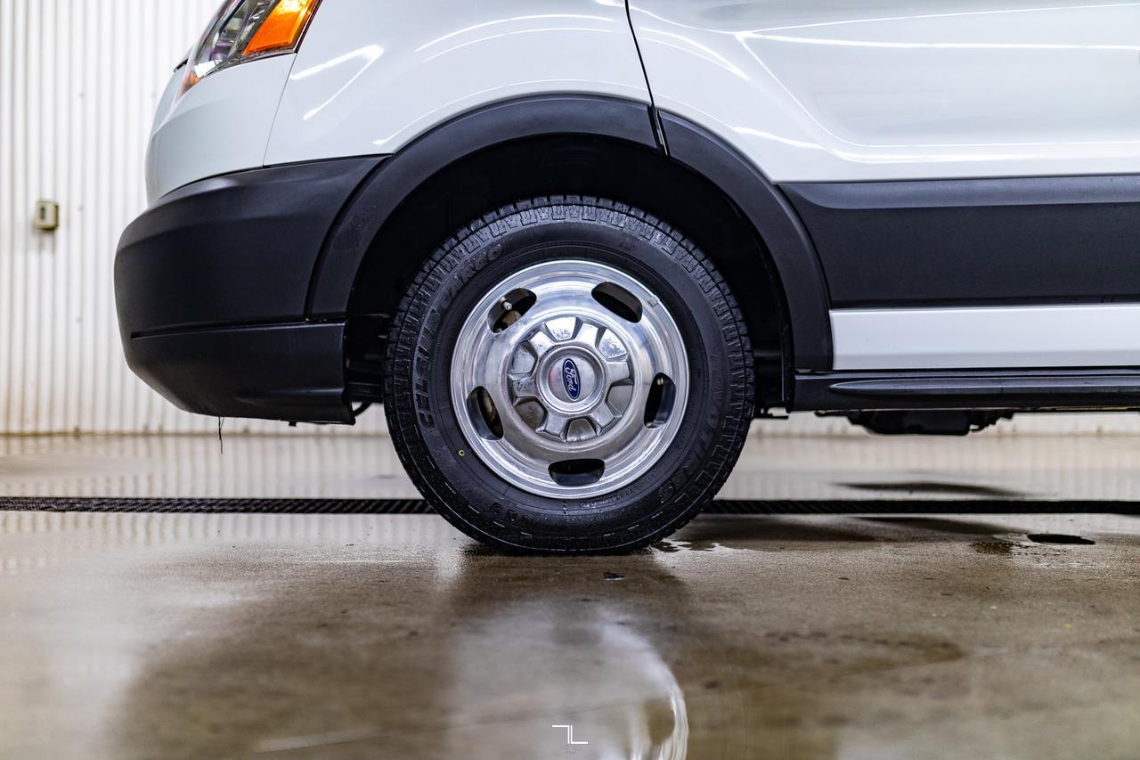 2019 Ford Transit T-350HD XLT Dually 15 Passenger Diesel Leather Nav Red Deer AB