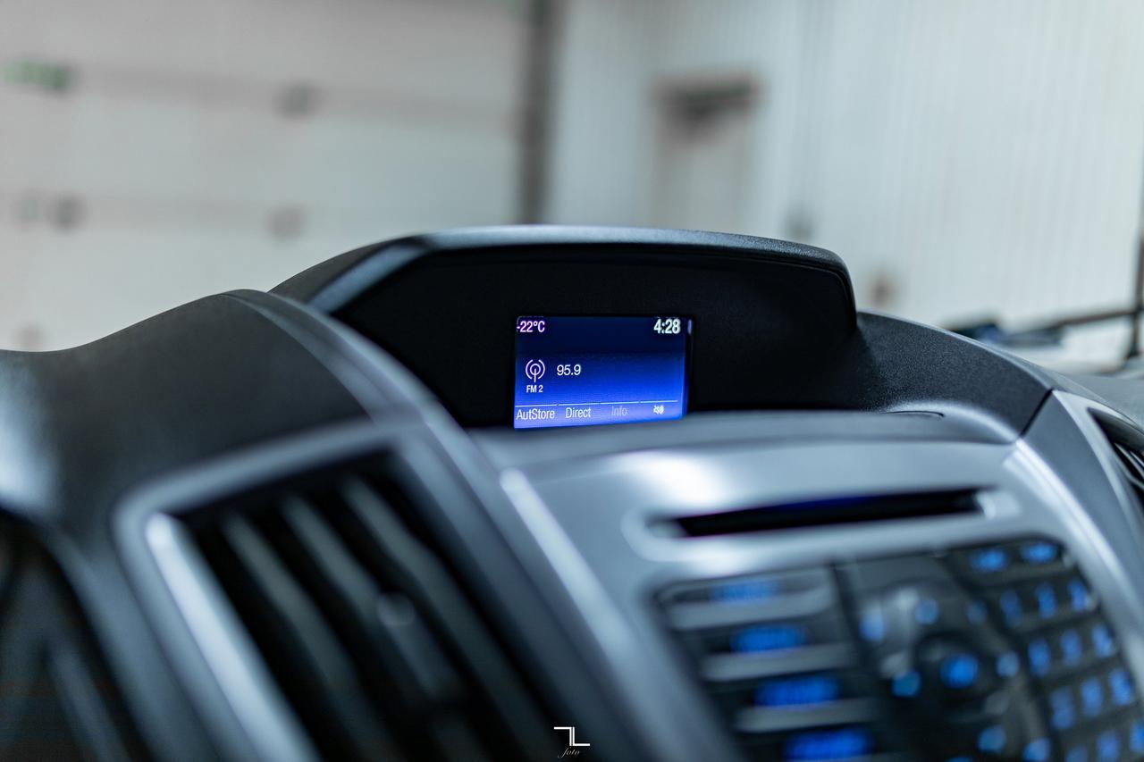 2019 Ford Transit T-350HD XLT Dually 15 Passenger Leather BCam Red Deer AB