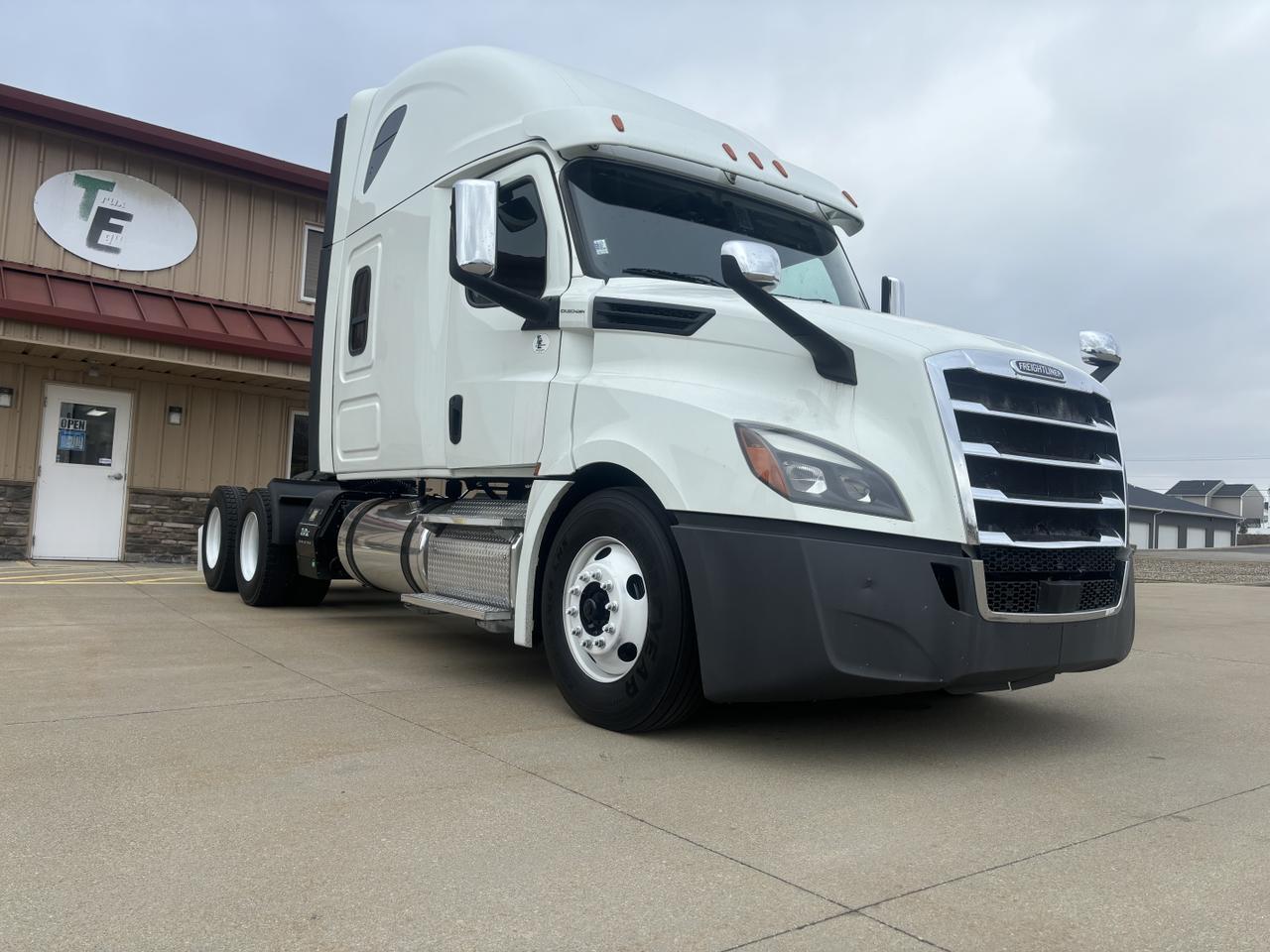 2019 Freightliner Cascadia 126 .