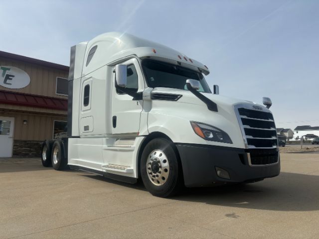 2019 Freightliner Cascadia 126 .