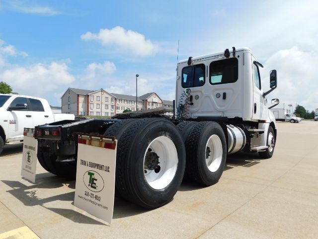 2019 Freightliner Cascadia 126 Day Cab . Seville OH