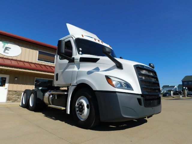 2019 Freightliner Cascadia 126 Day Cab . Seville OH