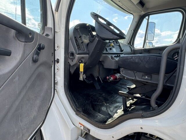 2019 Freightliner M2 24' Box Truck w 2 4' Side Doors Henrico VA