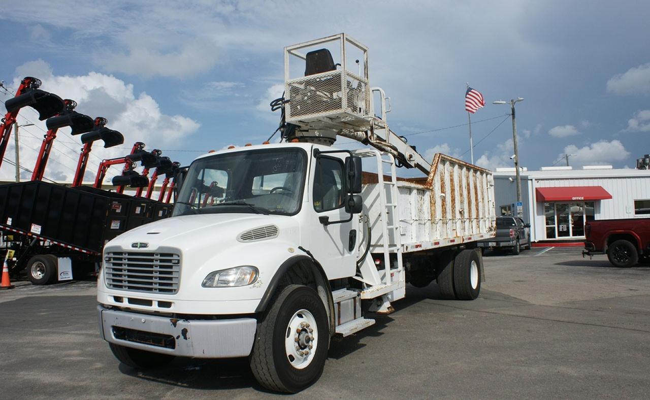 2019 Freightliner M2106 24 yd. Hood 7000 Grapple Truck