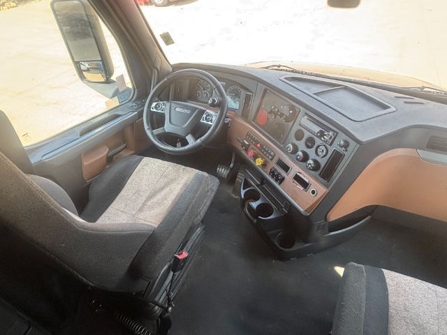 2019 Freightliner New Cascadia 126 . Seville OH