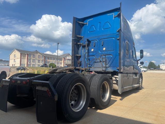 2019 Freightliner New Cascadia 126 . Seville OH