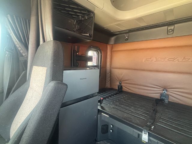 2019 Freightliner New Cascadia 126 . Seville OH