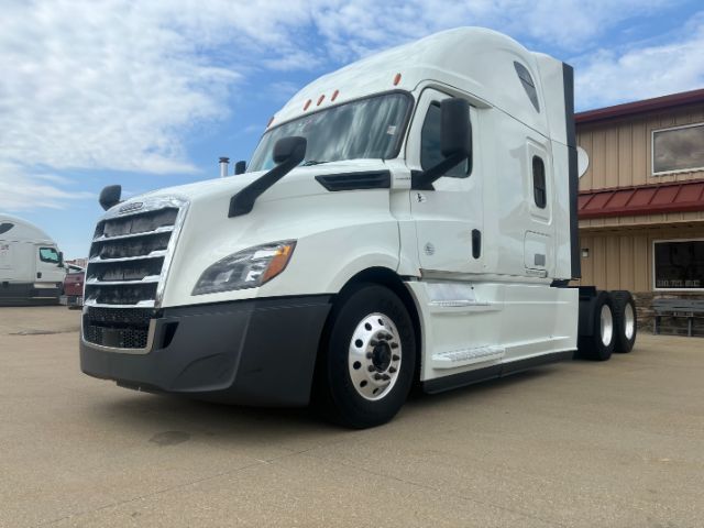2019 Freightliner New Cascadia 126 .