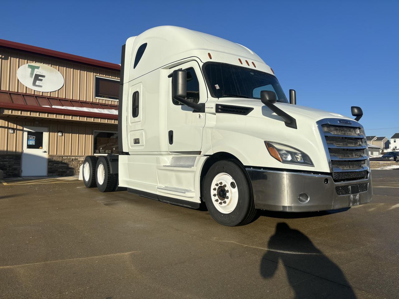 2019 Freightliner New Cascadia 126 .