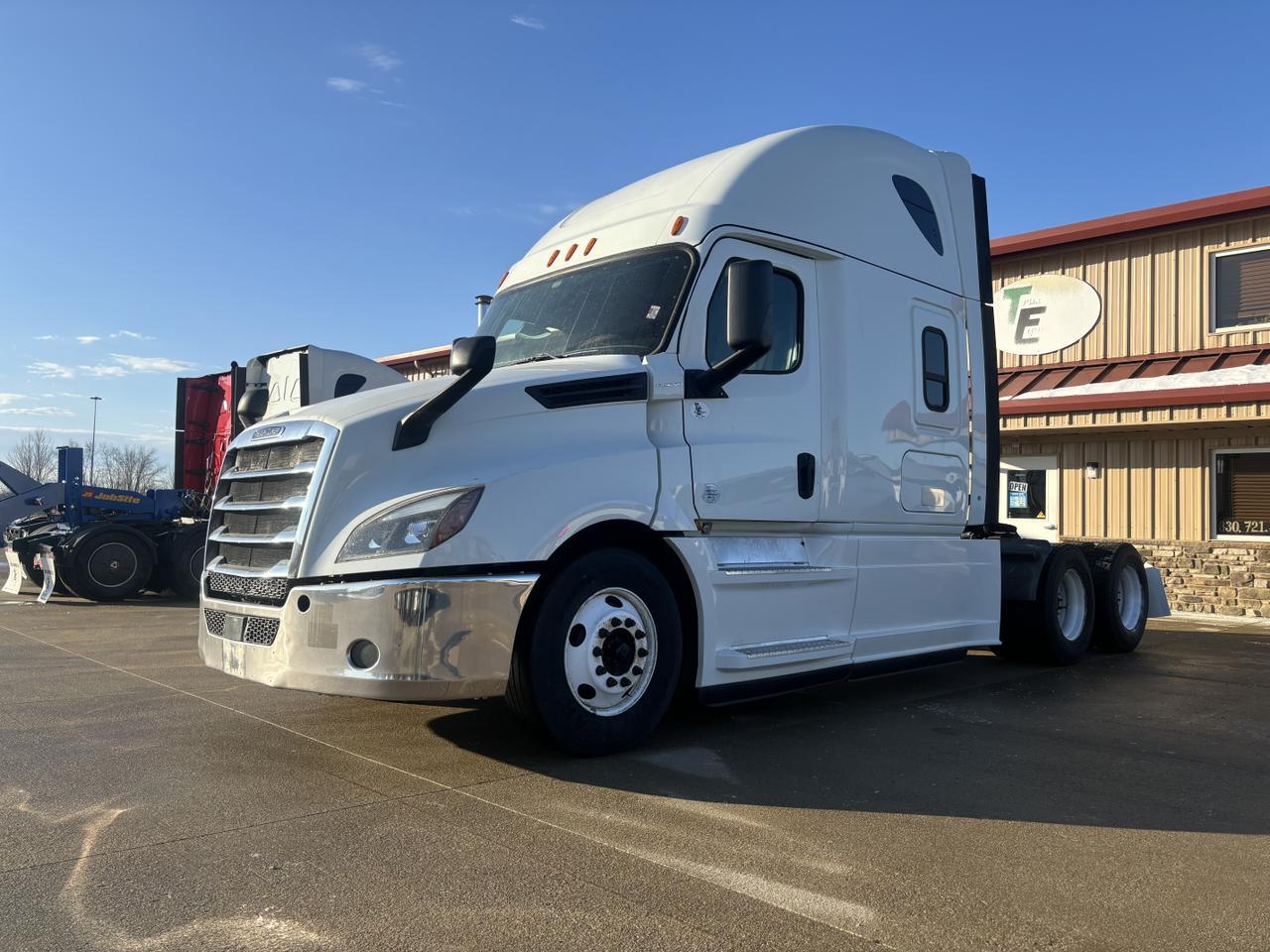 2019 Freightliner New Cascadia 126 .
