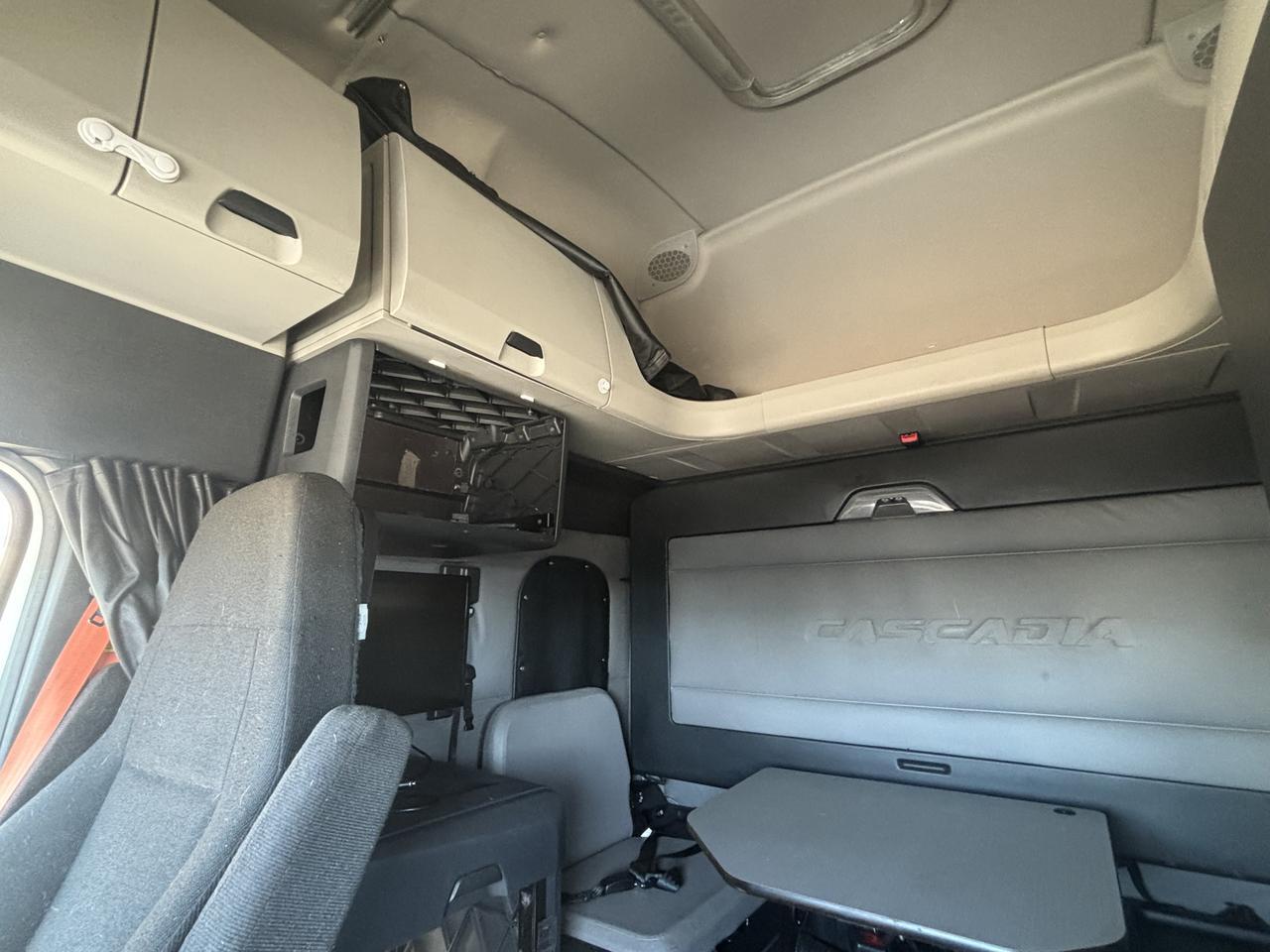 2019 Freightliner New Cascadia 126 . Seville OH