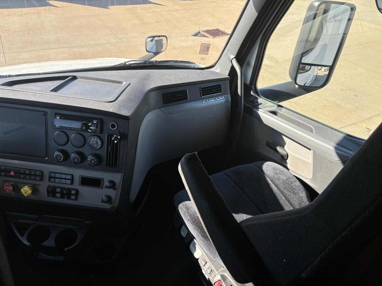 2019 Freightliner New Cascadia 126 . Seville OH