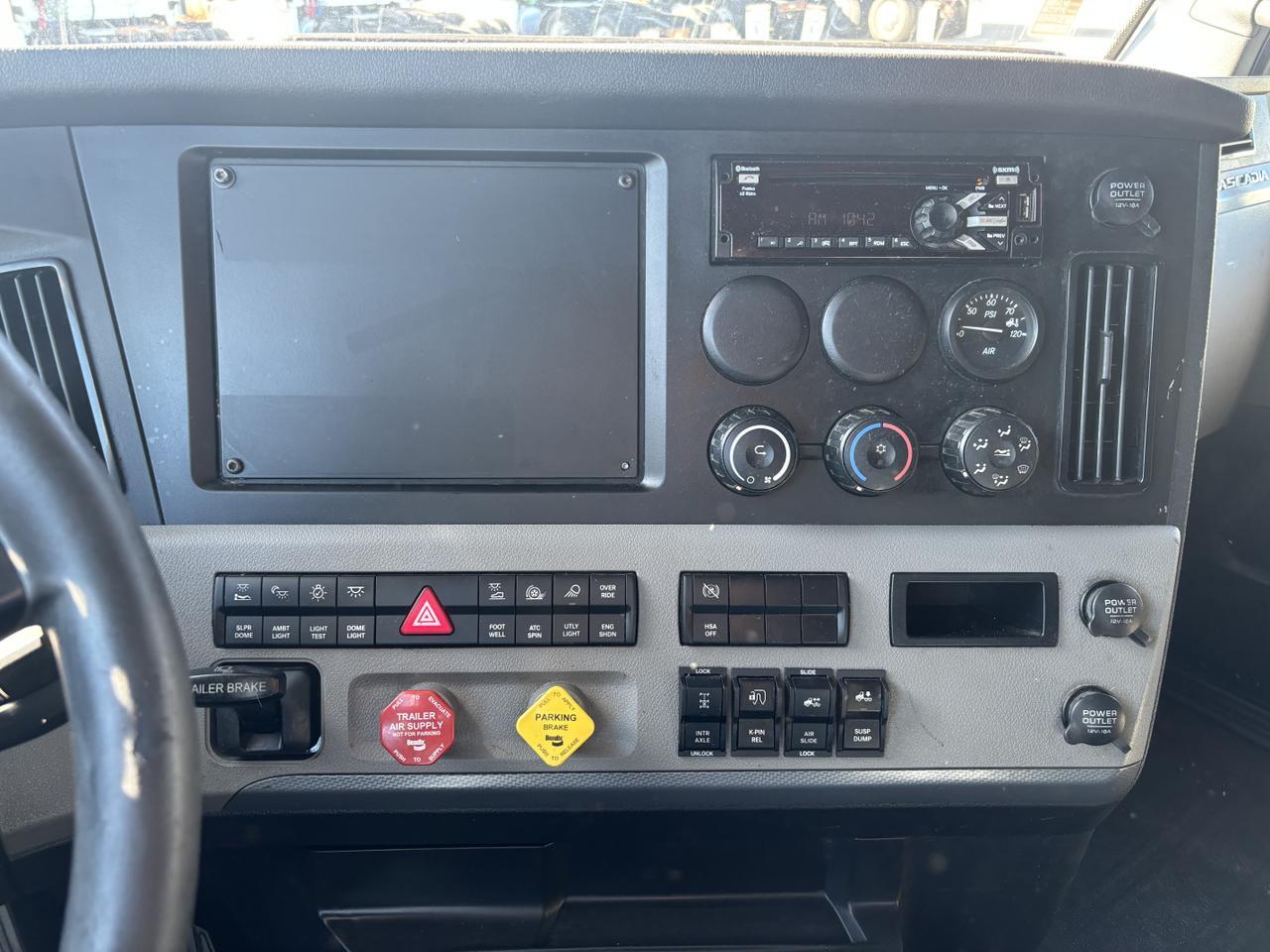 2019 Freightliner New Cascadia 126 . Seville OH