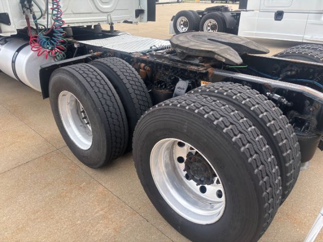 2019 Freightliner New Cascadia 126 . Seville OH