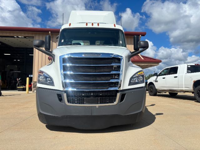 2019 Freightliner New Cascadia 126 .