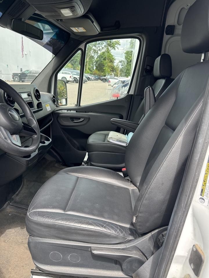 2019 Freightliner Sprinter 2500 High Roof Gresham OR