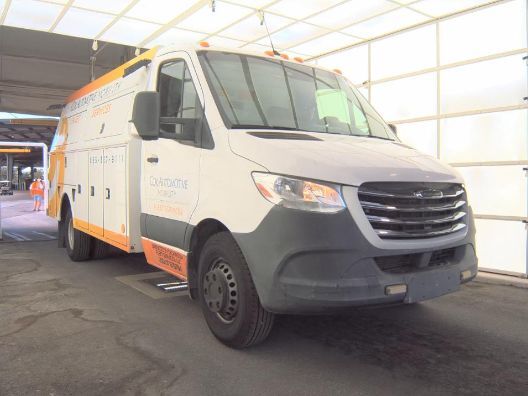2019 Freightliner Sprinter 3500XD Chassis Standard Roof V6