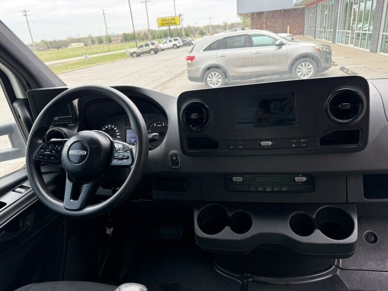 2019 Freightliner Sprinter KUV Diesel Oil Vac Lube Truck Collinsville OK