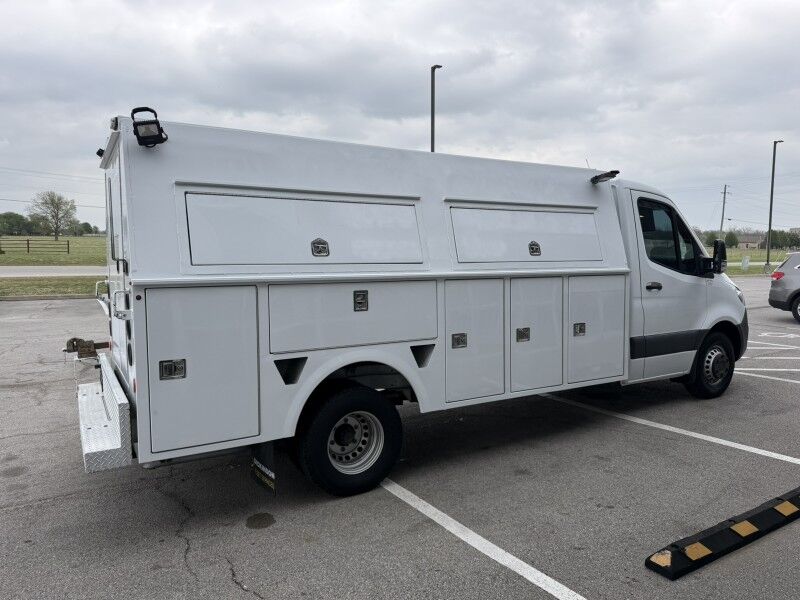 2019 Freightliner Sprinter KUV Diesel Oil Vac Lube Truck Collinsville OK