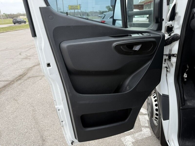 2019 Freightliner Sprinter KUV Diesel Oil Vac Lube Truck Collinsville OK