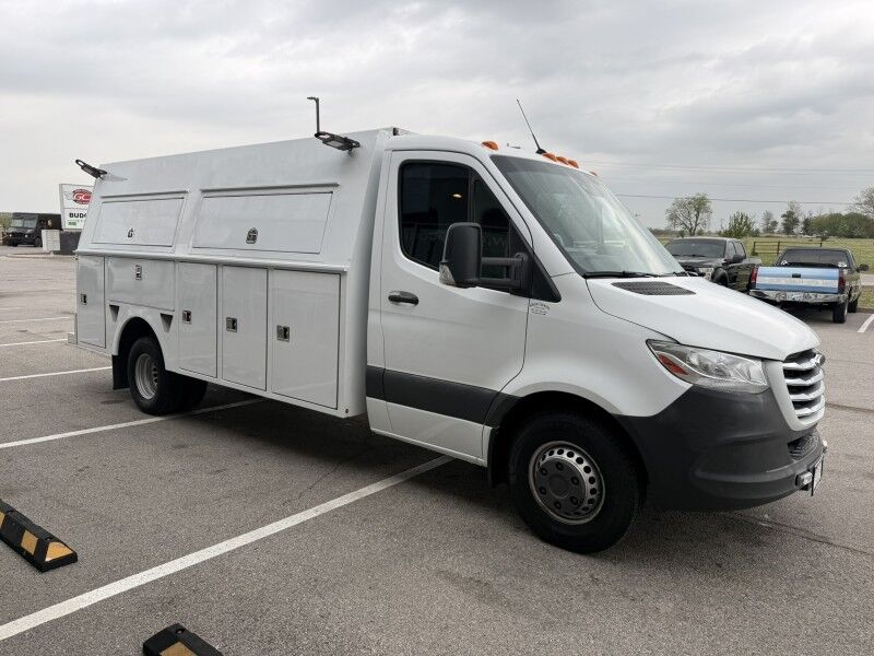2019 Freightliner Sprinter KUV Diesel Oil Vac Lube Truck Collinsville OK