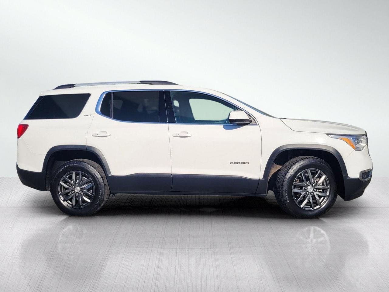2019 GMC ACADIA SLT