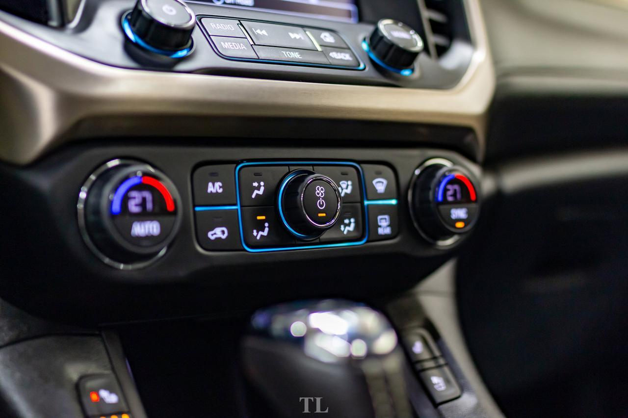 2019 GMC Acadia AWD Denali Leather Roof Nav BCam Red Deer AB