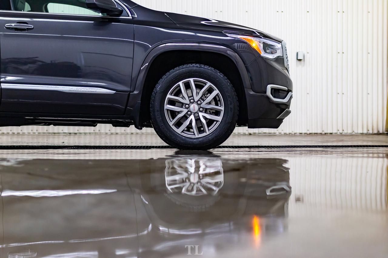 2019 GMC Acadia AWD Denali Leather Roof Nav BCam Red Deer AB
