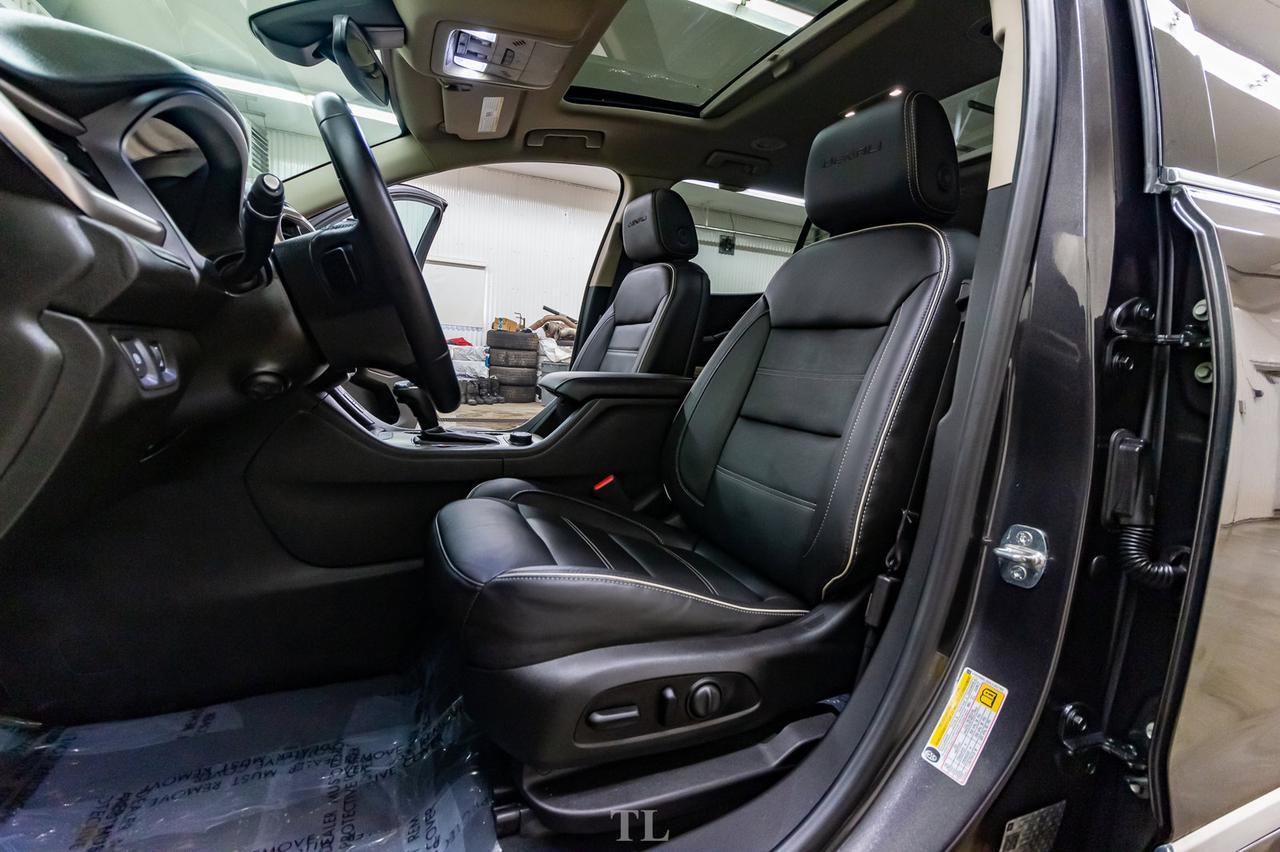 2019 GMC Acadia AWD Denali Leather Roof Nav BCam Red Deer AB