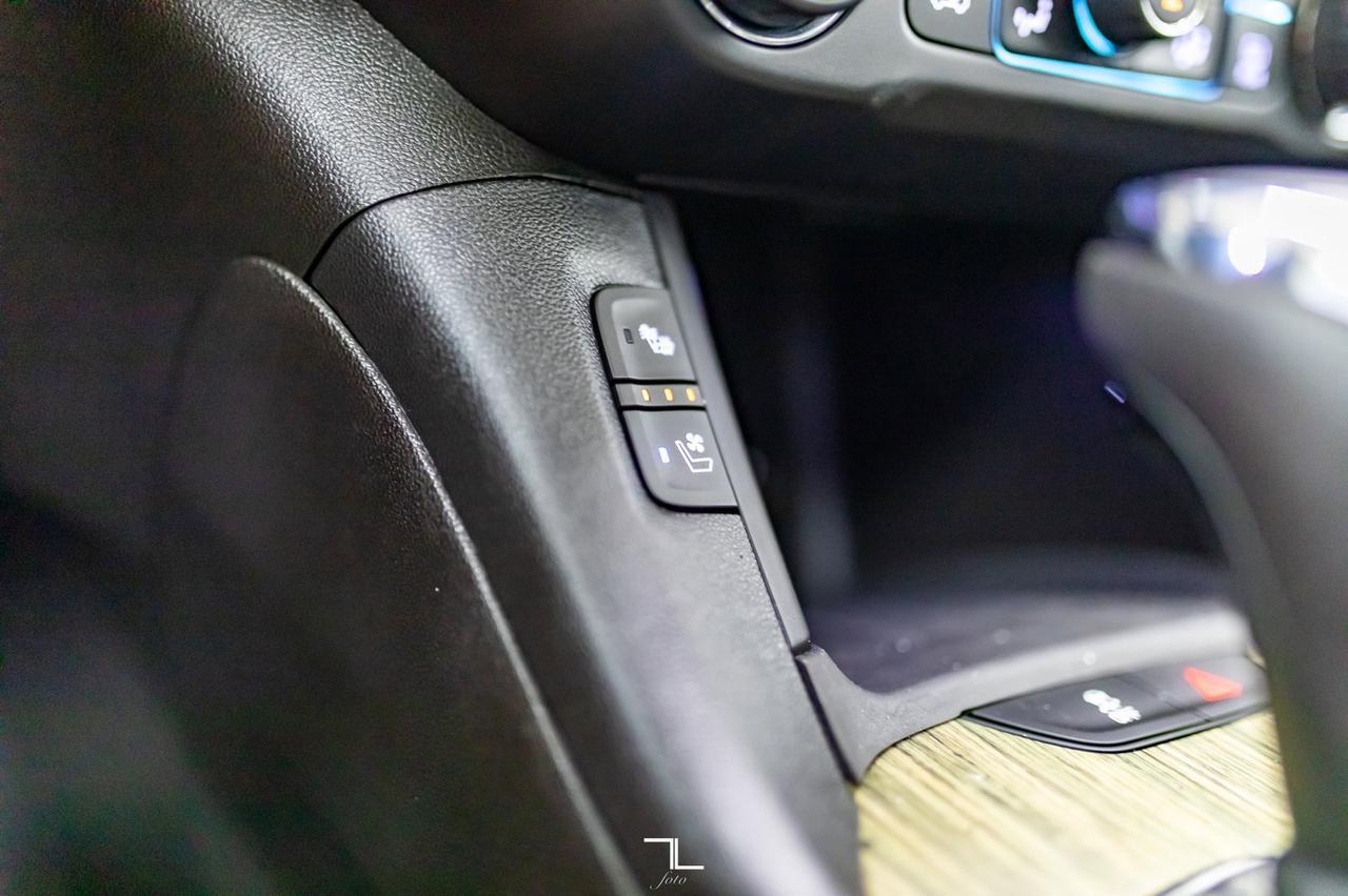 2019 GMC Acadia AWD Denali Leather Roof Nav BCam Red Deer AB