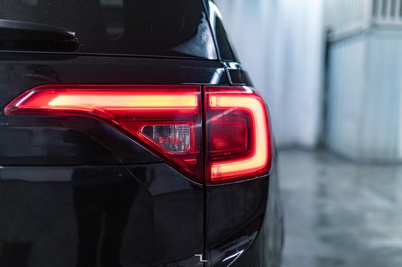 2019 GMC Acadia AWD SLT Leather Roof Nav BCam Red Deer AB