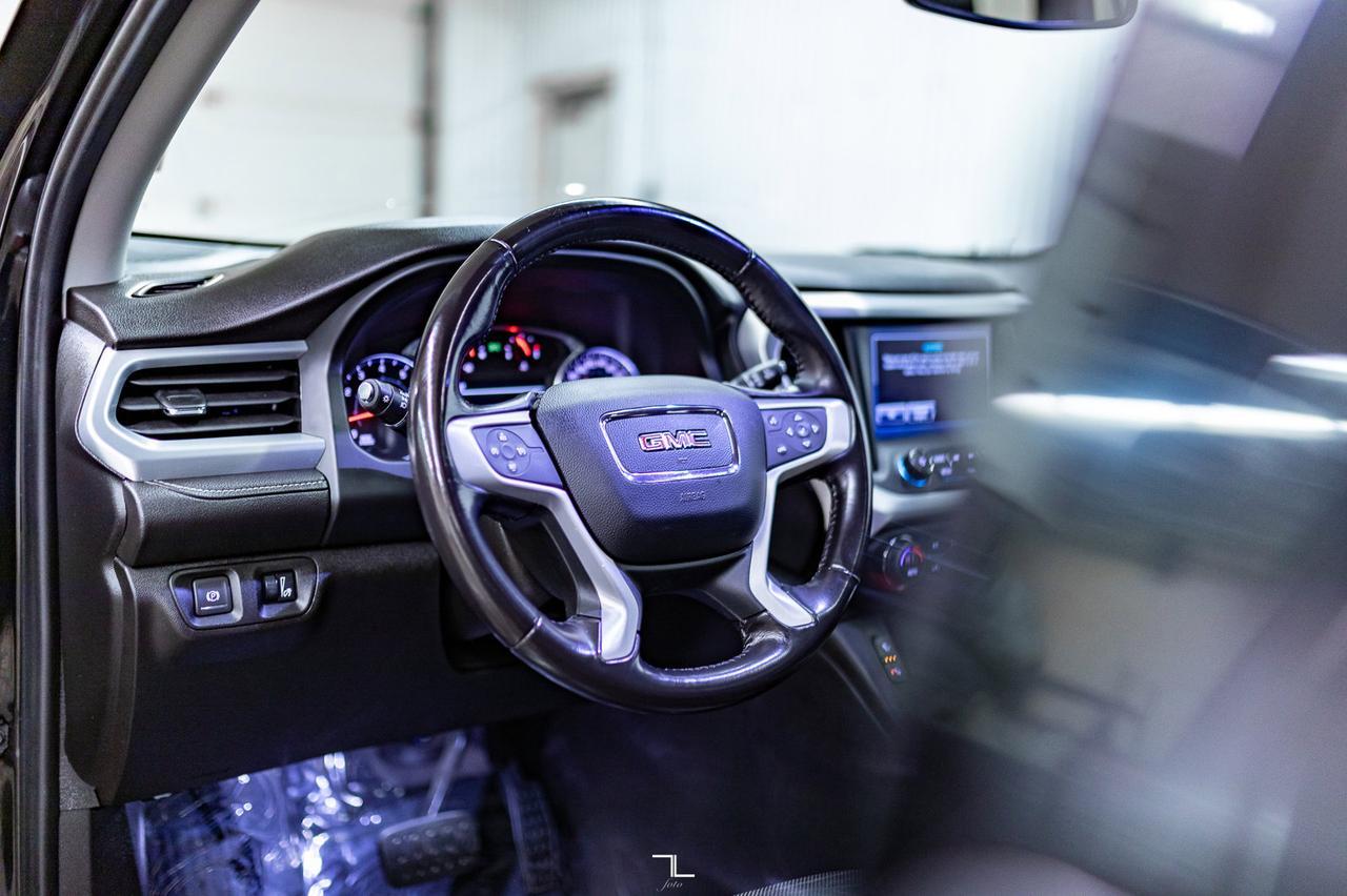 2019 GMC Acadia AWD SLT Leather Roof Nav BCam Red Deer AB