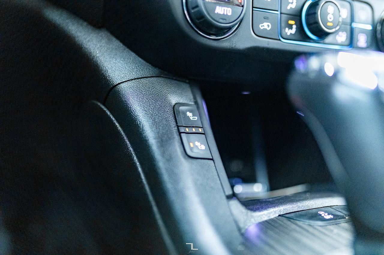 2019 GMC Acadia AWD SLT Leather Roof Nav BCam Red Deer AB