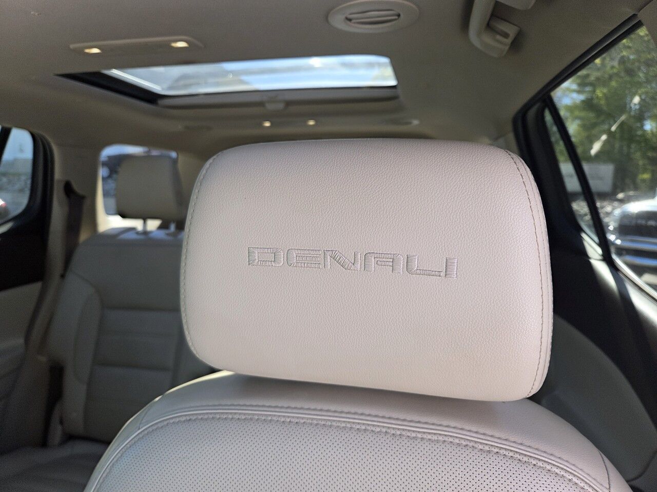 2019 GMC Acadia Denali Charlton MA