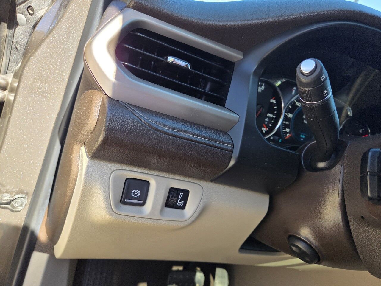 2019 GMC Acadia Denali Charlton MA
