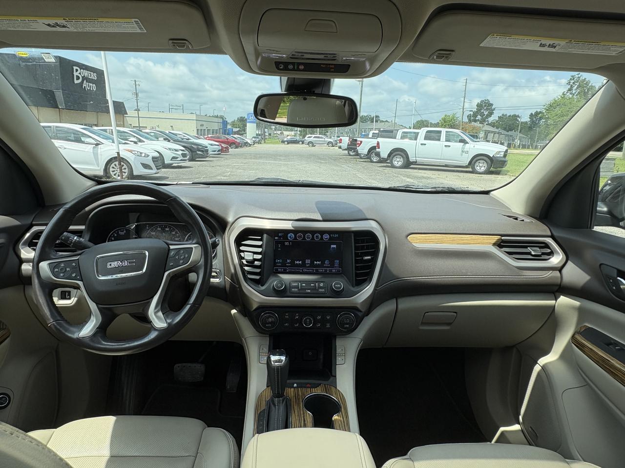 2019 GMC Acadia Denali Meridian MS