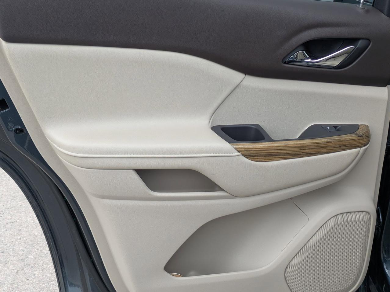 2019 GMC Acadia Denali Castroville TX