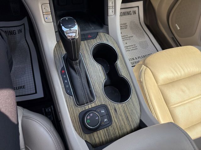 2019 GMC Acadia Denali Carbondale IL
