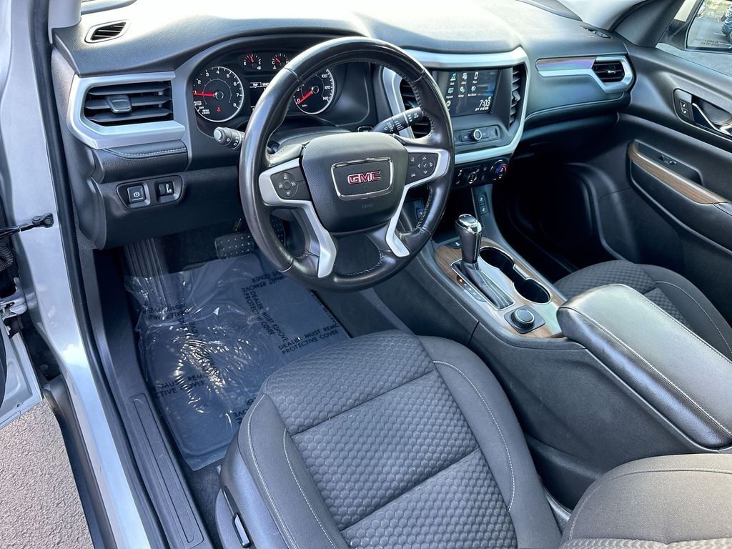 2019 GMC Acadia SLE-2