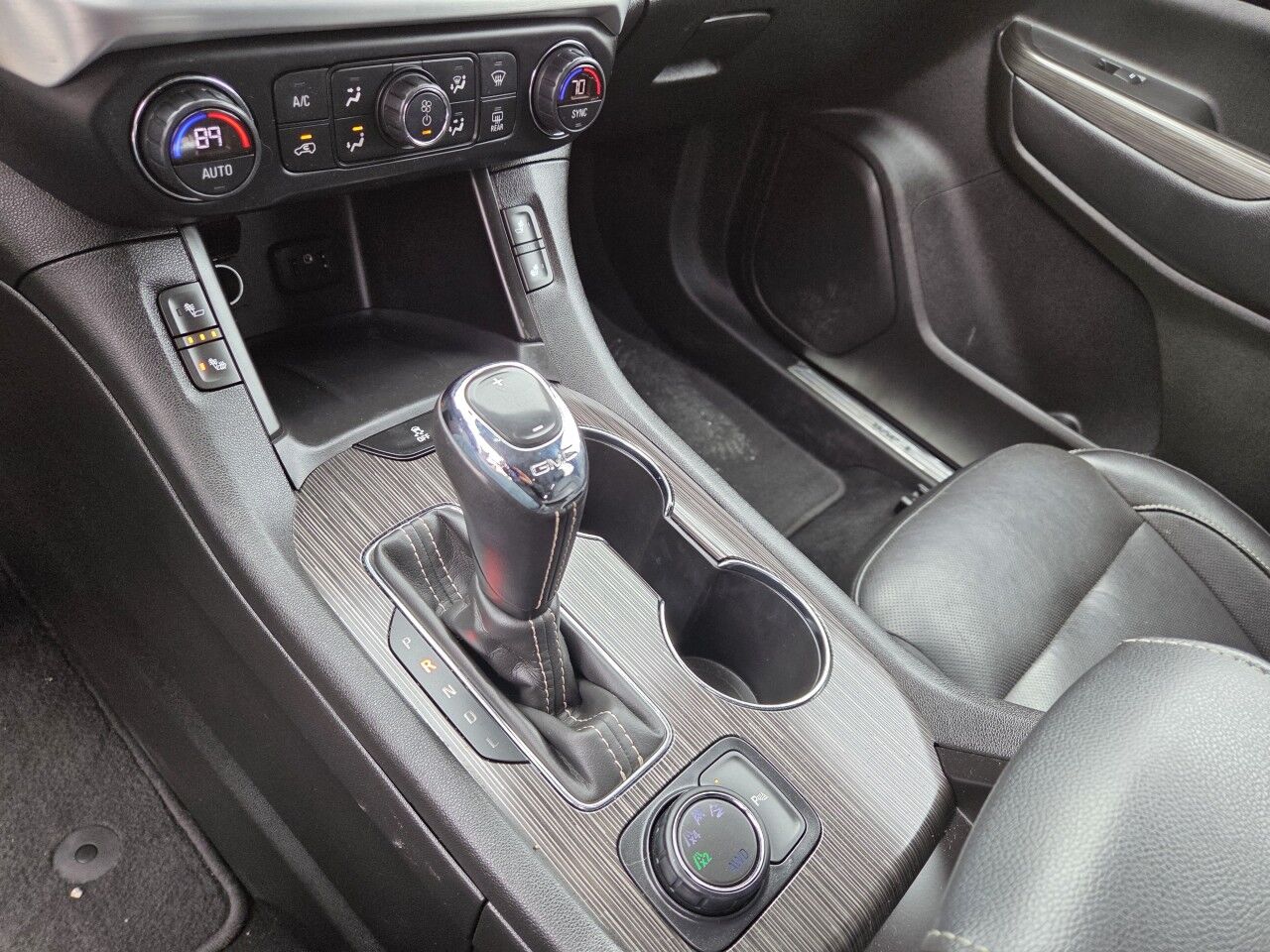 2019 GMC Acadia SLT Charlton MA