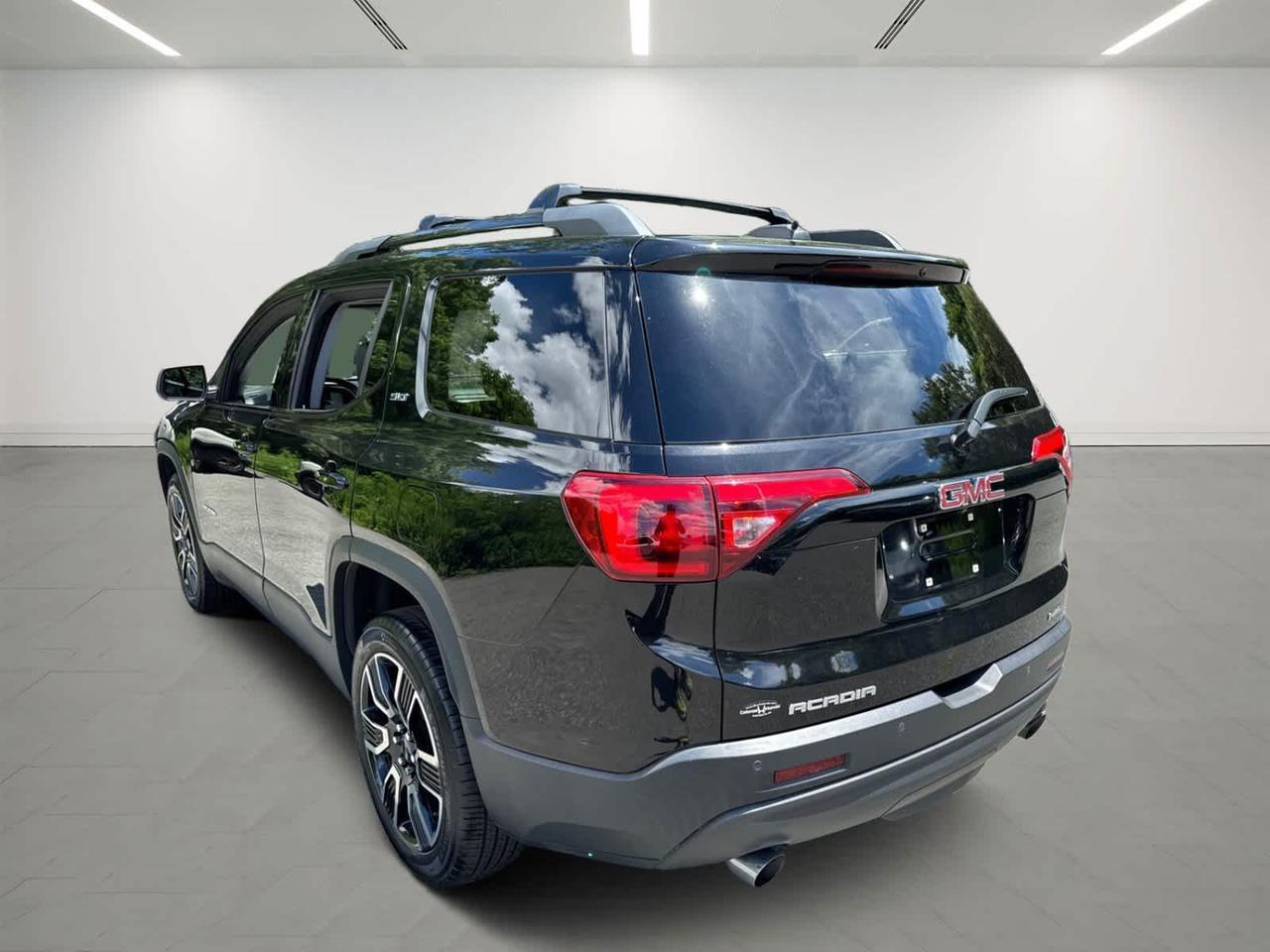 2019 GMC Acadia SLT Dartmouth MA