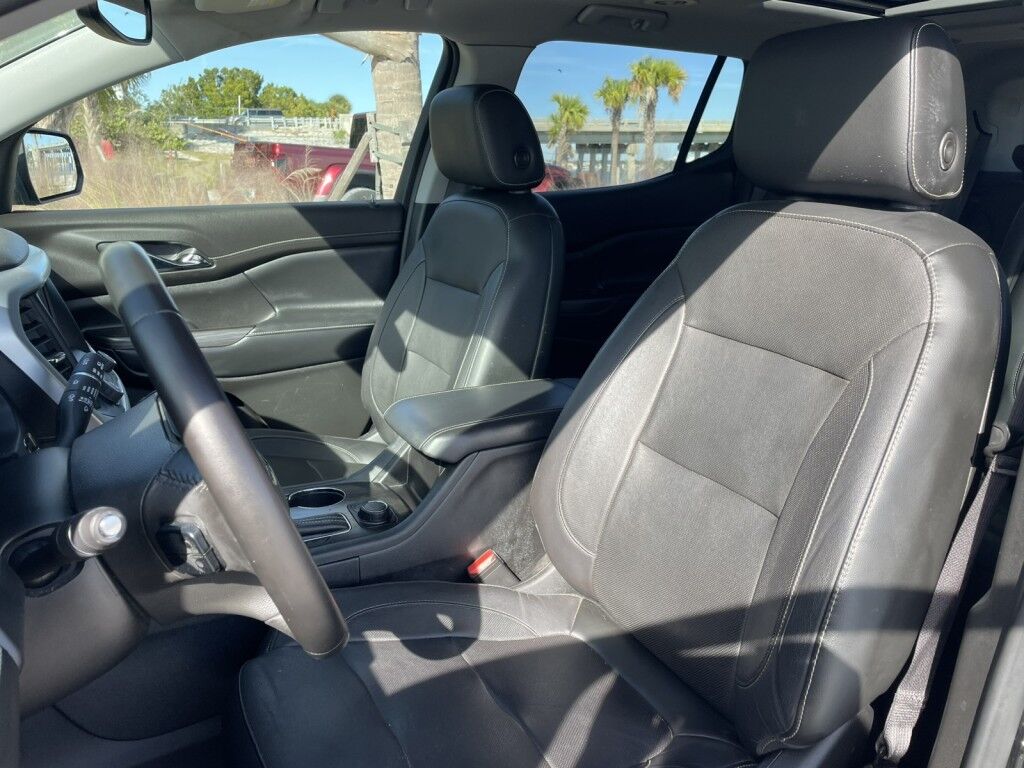 2019 GMC Acadia SLT4SA~CLEAN CARFAX~PACKAGE~AUTO START/STOP~BLACK EDITION PACKAGE~CHROME GRILLE~DRIVER ALERT PACKAGE~KEYLESS ENTRY~MAX TRAILERING PACKAGE~PREMIUM SOUND SYSTEM~REMOTE ENGINE START~THIRD ROW SEATING