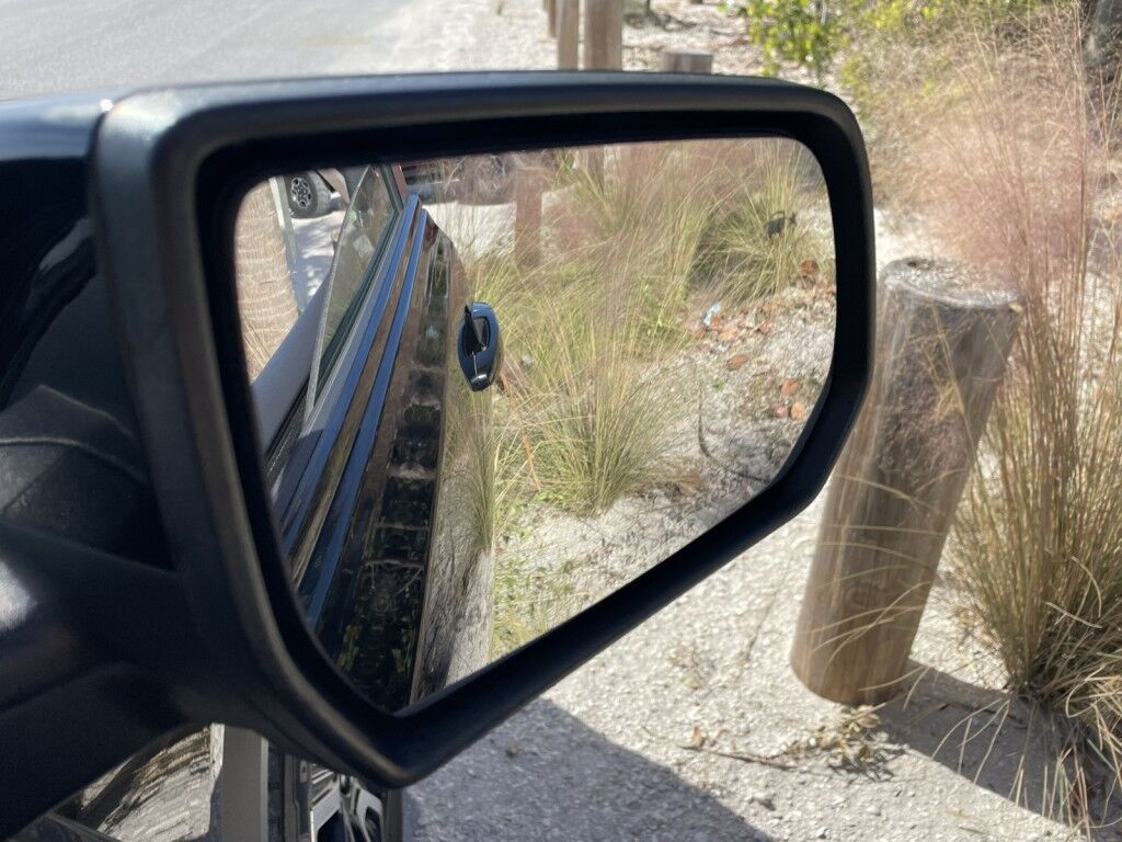 2019 GMC Acadia SLT4SA~CLEAN CARFAX~PACKAGE~AUTO START/STOP~BLACK EDITION PACKAGE~CHROME GRILLE~DRIVER ALERT PACKAGE~KEYLESS ENTRY~MAX TRAILERING PACKAGE~PREMIUM SOUND SYSTEM~REMOTE ENGINE START~THIRD ROW SEATING Sarasota FL