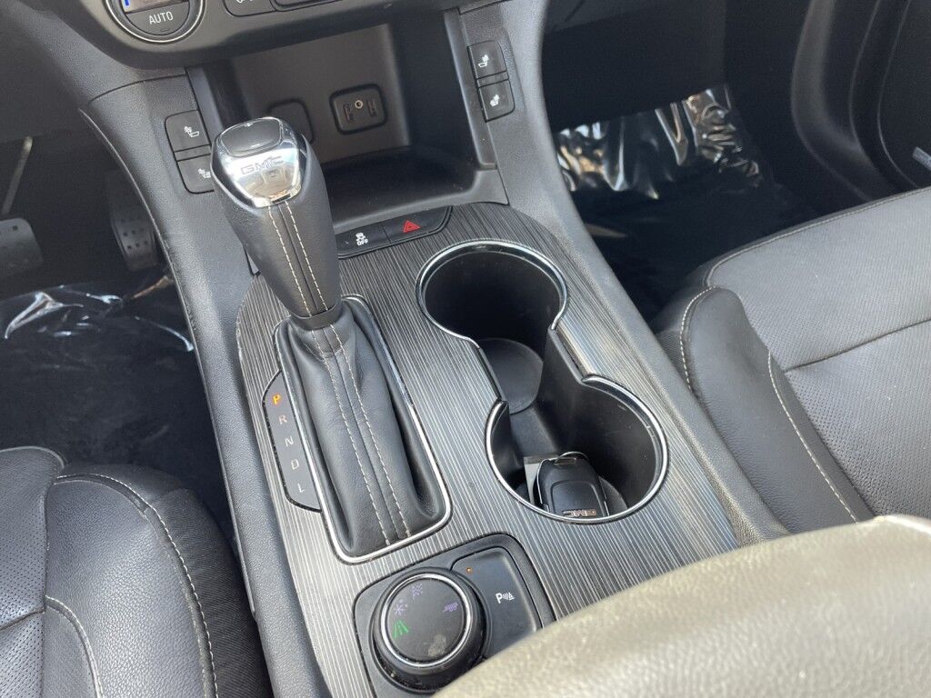 2019 GMC Acadia SLT4SA~CLEAN CARFAX~PACKAGE~AUTO START/STOP~BLACK EDITION PACKAGE~CHROME GRILLE~DRIVER ALERT PACKAGE~KEYLESS ENTRY~MAX TRAILERING PACKAGE~PREMIUM SOUND SYSTEM~REMOTE ENGINE START~THIRD ROW SEATING Sarasota FL