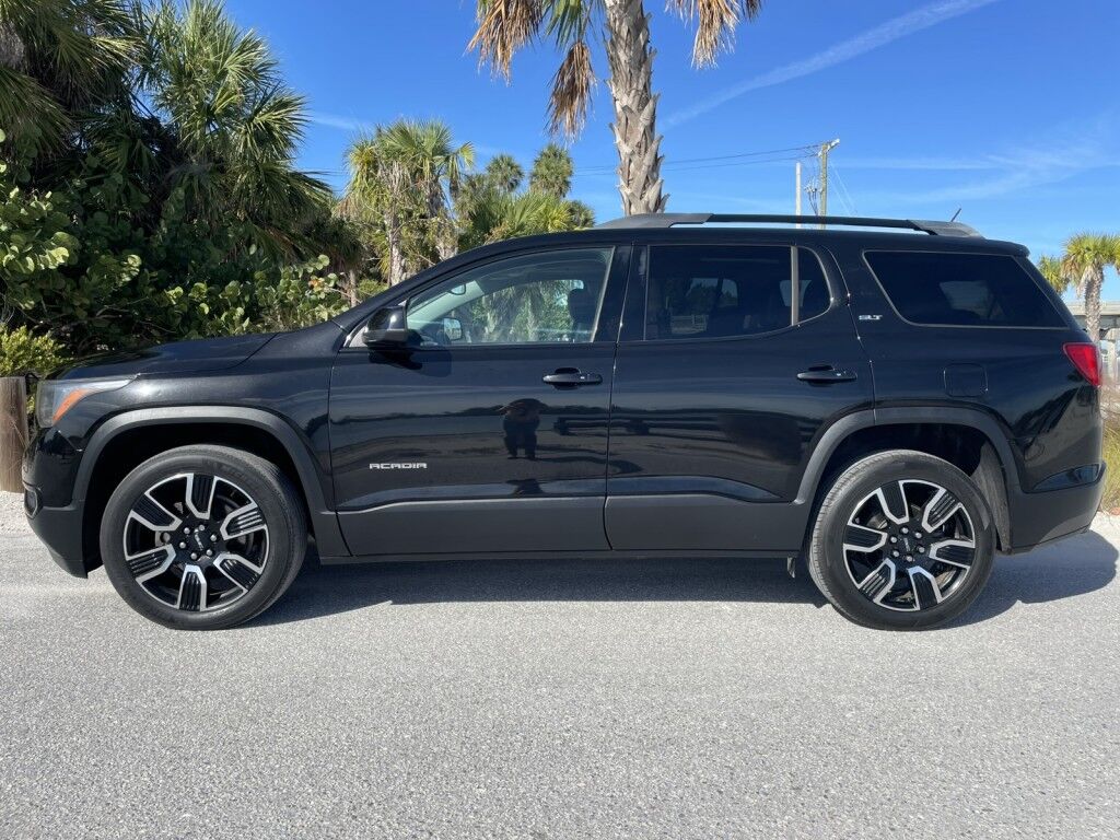 2019 GMC Acadia SLT4SA~CLEAN CARFAX~PACKAGE~AUTO START/STOP~BLACK EDITION PACKAGE~CHROME GRILLE~DRIVER ALERT PACKAGE~KEYLESS ENTRY~MAX TRAILERING PACKAGE~PREMIUM SOUND SYSTEM~REMOTE ENGINE START~THIRD ROW SEATING