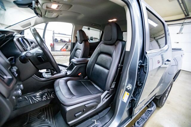 2019 GMC Canyon 4x4 Crew Cab All Terrain Diesel Leather Nav BCam Red Deer AB