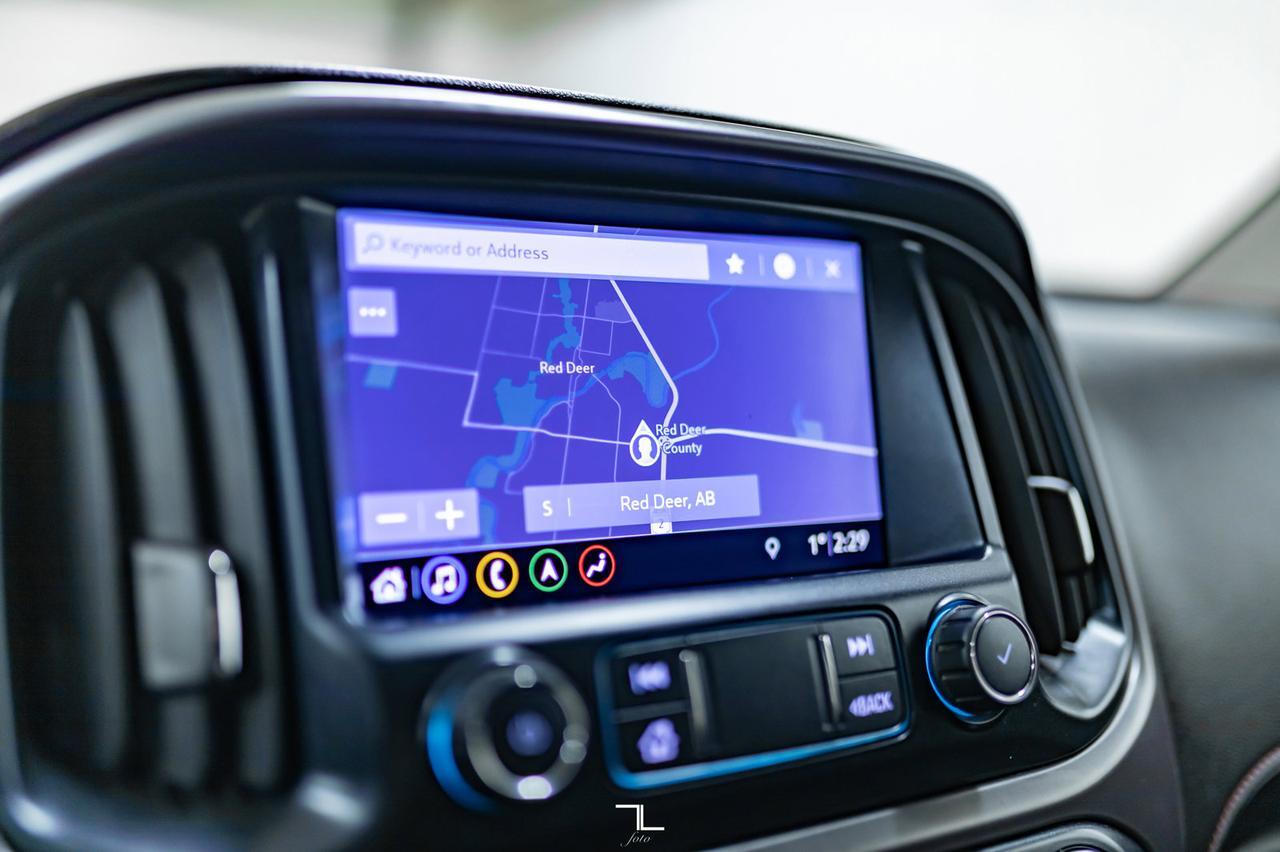 2019 GMC Canyon 4x4 Crew Cab All Terrain Diesel Leather Nav BCam Red Deer AB